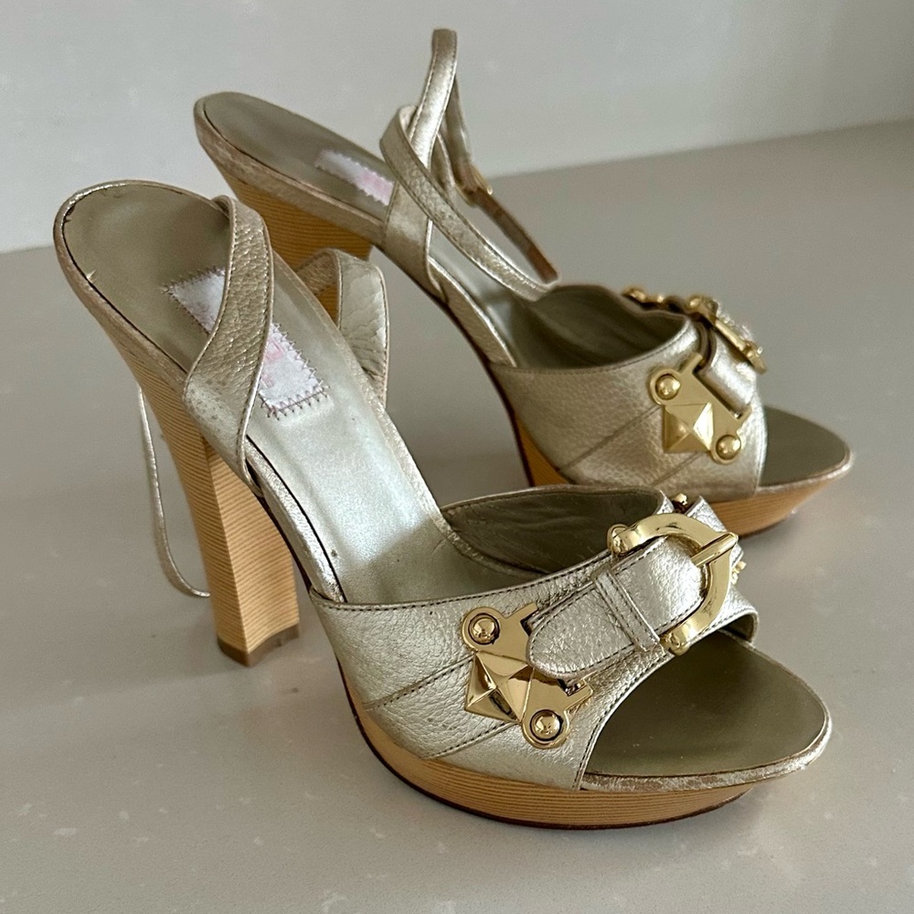 Jennifer Lopez Shay Gold Leather Chunky Heels Size 7 - Picture 6 of 14
